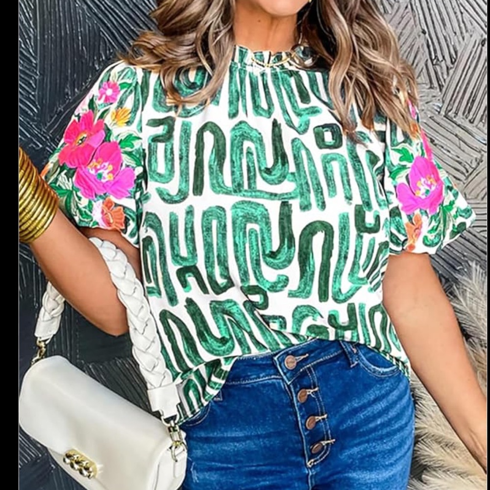 Green Abstract Print Short Sleeve Top with Floral Embroidered Sleeves size M